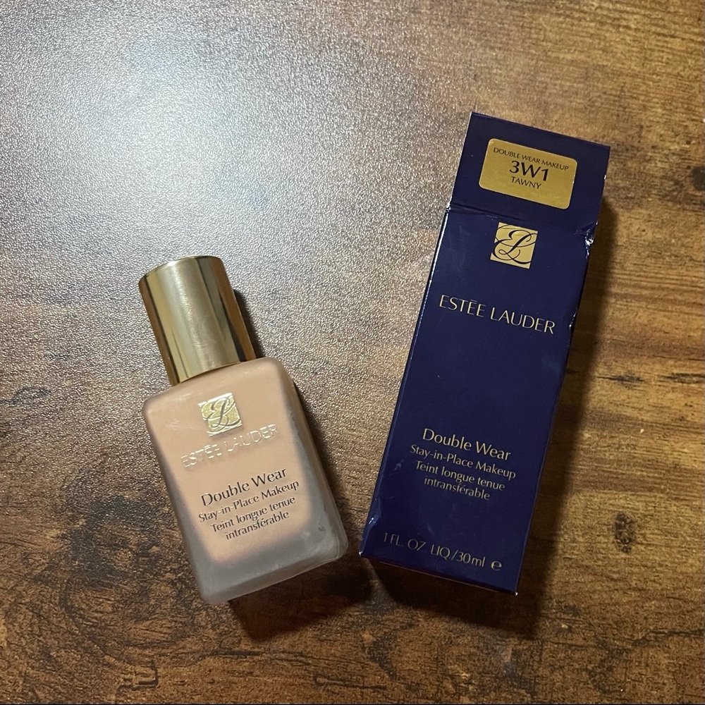 Estee Lauder DoubleWear Foundation 3W1 TAWNY